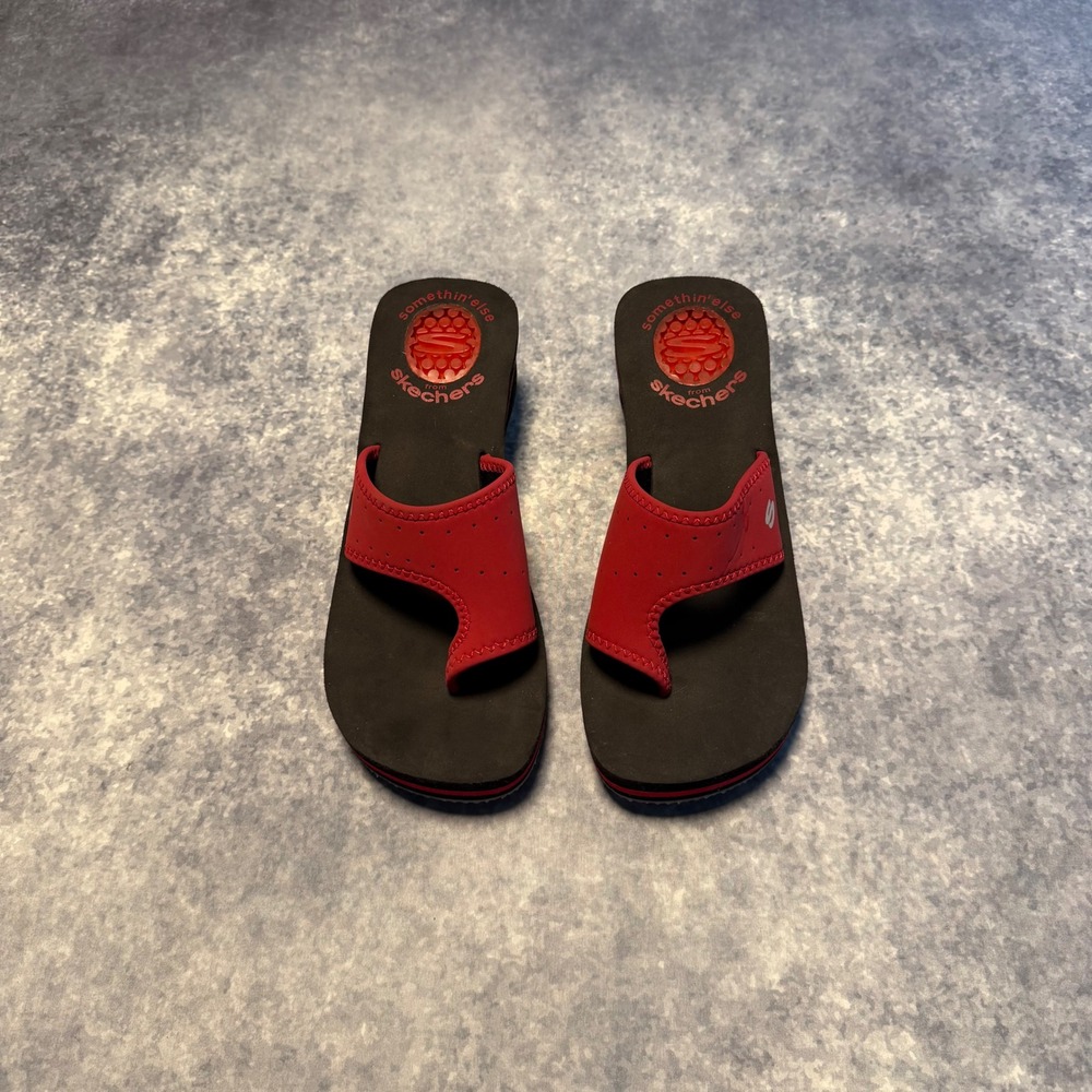 NWT Vintage Y2K Skechers Somethin Else Womens Size 8 Red Black Platform Sandals